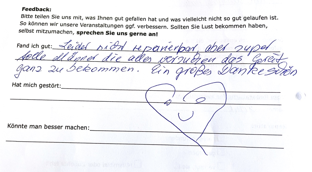Sehr positives Feedback handschriftlich festgehalten und mit einem gezeichneten Herz versehen.